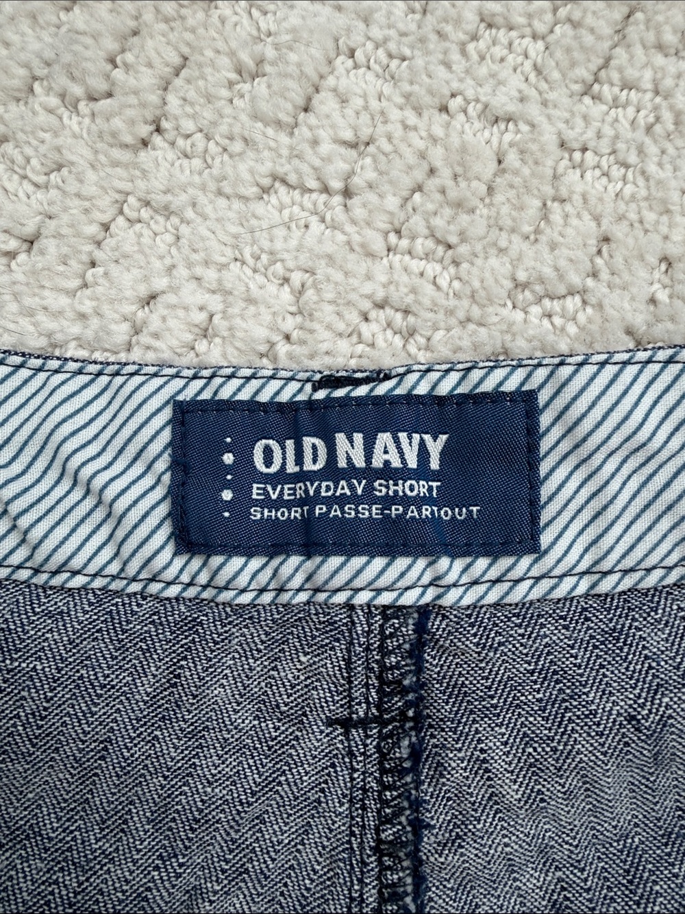 Old Navy Navy Blue Dot Linen-Blend Shorts - Picture 2 of 9